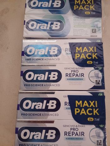 Lot 6 de dentifrices Oral B