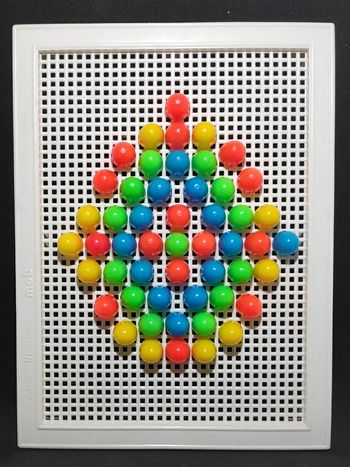 Table à clou en plastique