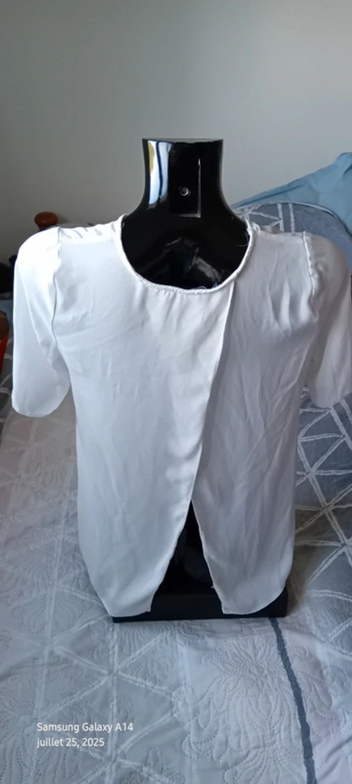 Blouse large en voile blanche dos ouvert femme M atmosphère - photo numéro 6