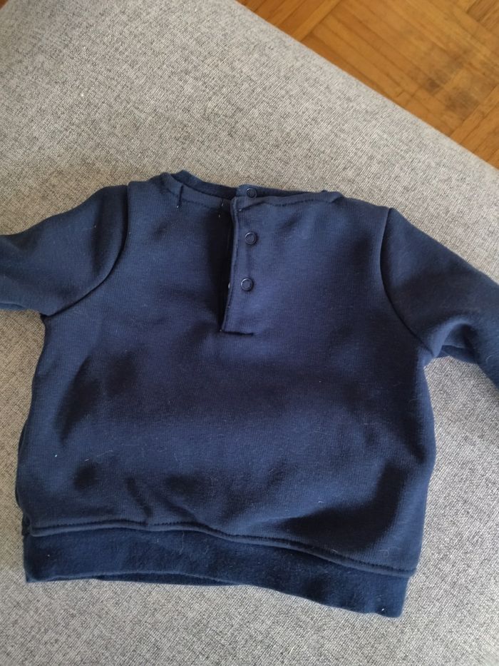 Sweat 9 mois - photo numéro 2