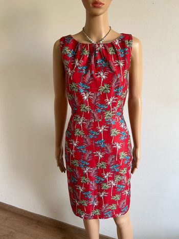 Robe rouge et imprimée sans manches Molly Bracken taille S jamais portée