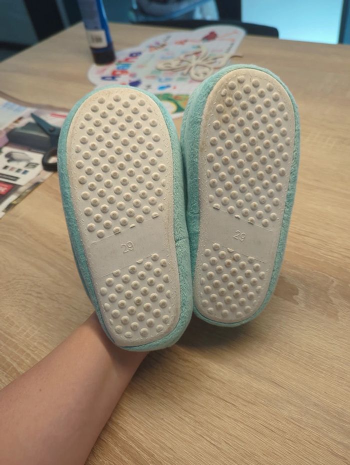 Paire de chaussons - photo numéro 2