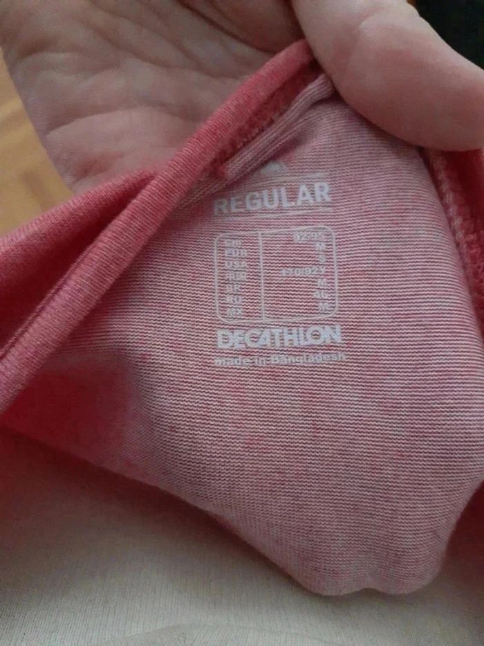 T-shirt rose M neuf decathlon - photo numéro 4
