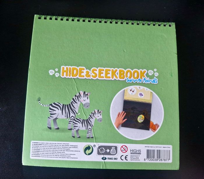 Livre - Hide & Seek book - photo numéro 2