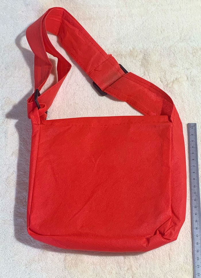 Sac rouge en tissus légère IBERIA - photo numéro 5