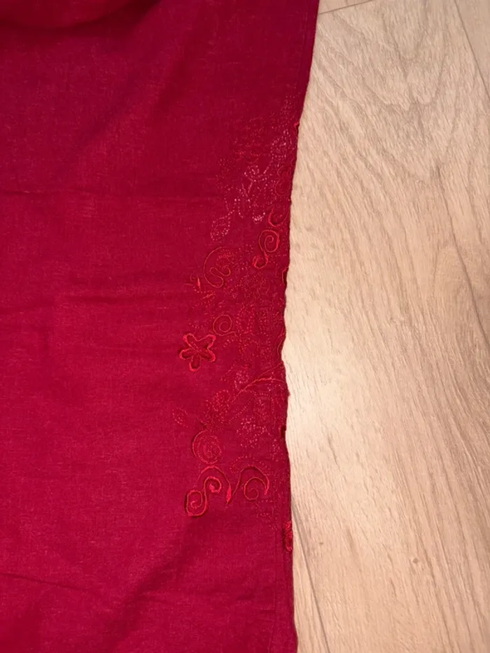 Pantalon rouge - photo numéro 3