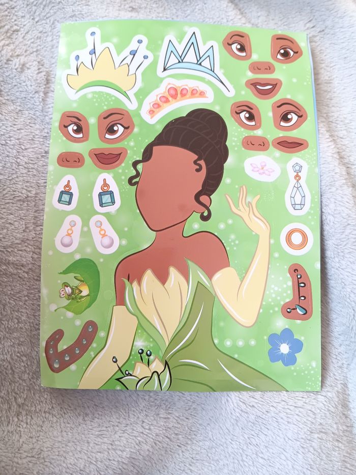 Puzzle stickers princesse disney la princesse et la grenouille