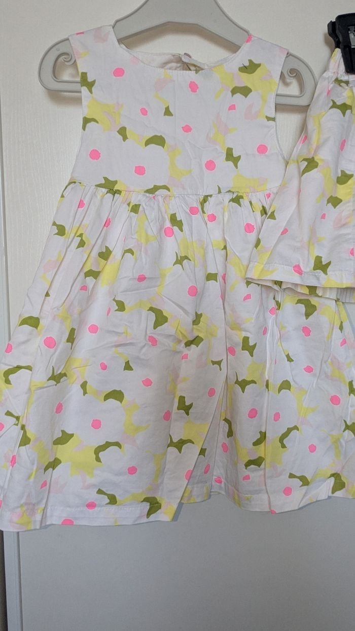 Lot vêtements similaires identiques jumelles fille 3 ans - photo numéro 2