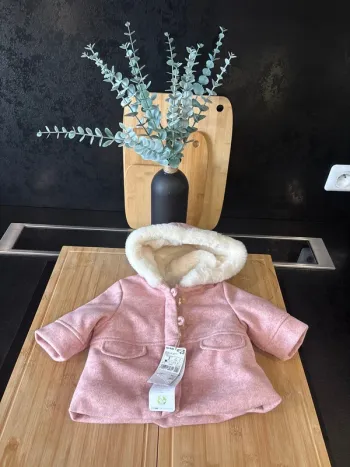 Blouson bébé fille taille 3 mois neuf  avec étiquette