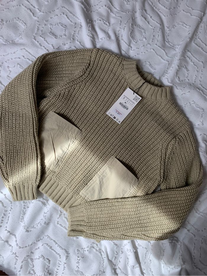 Pull en maille kaki Zara