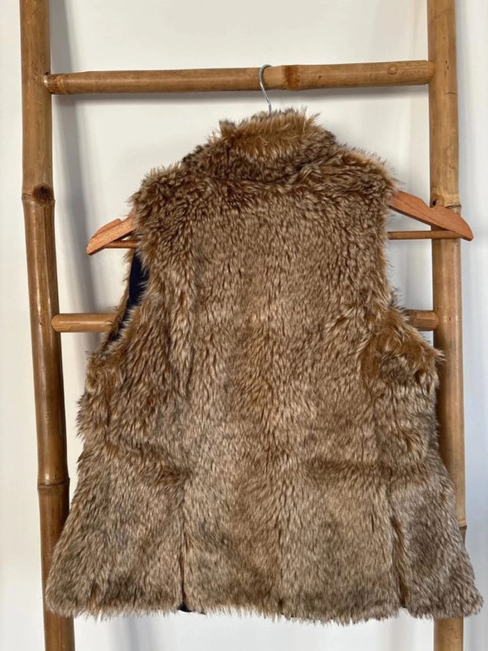 Veste moumoute sans manche Zara taille 9/10ans - photo numéro 7