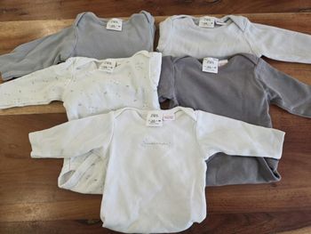 5 bodies  ZARA 3-6MOIS MIXTES