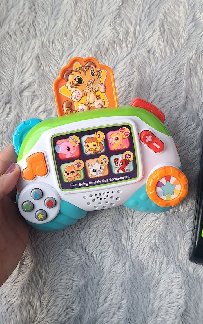 Baby console + telecommande Vtech - photo numéro 2