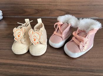 Lot chaussure bébé
