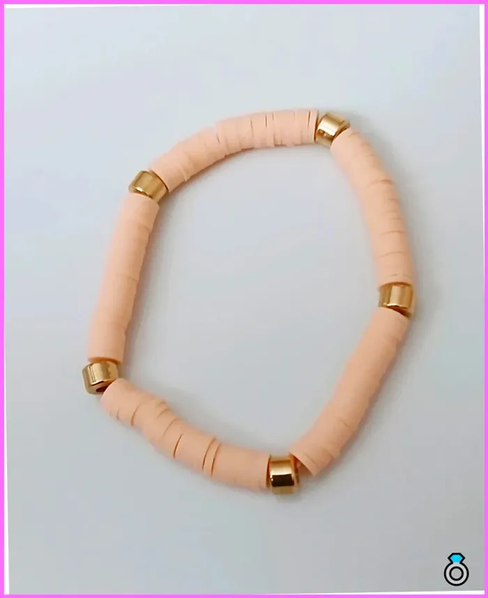 Bracelet en perles heishi tendance été coloré - photo numéro 2