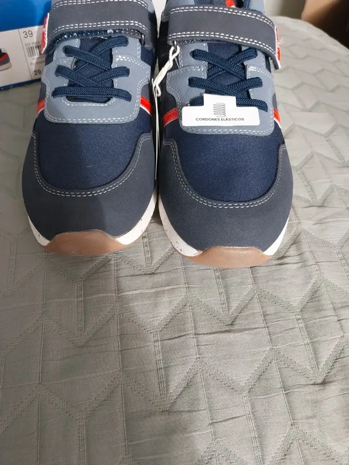 Chaussure/ basket bleu à scratch T39 - photo numéro 9