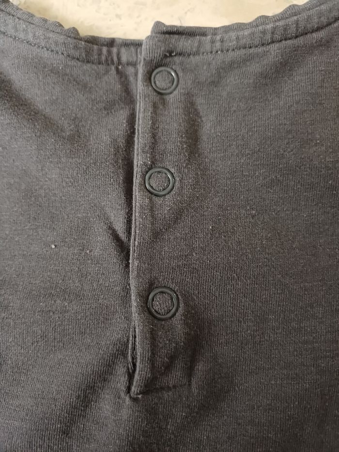 Tee-shirt taille 12 mois. - photo numéro 5