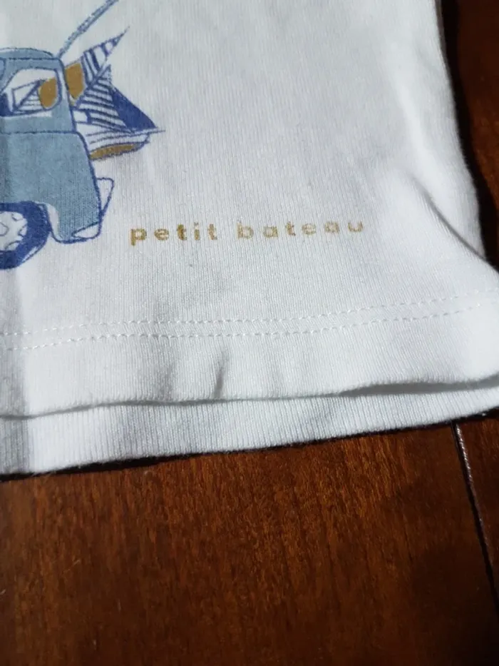 T-shirt  petit bateau  6 mois - photo numéro 2