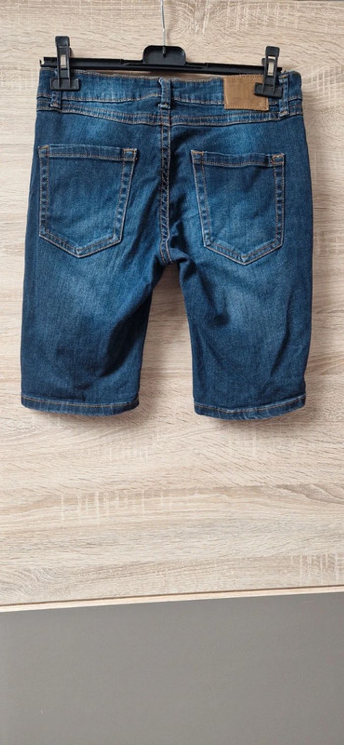 Short. - photo numéro 2