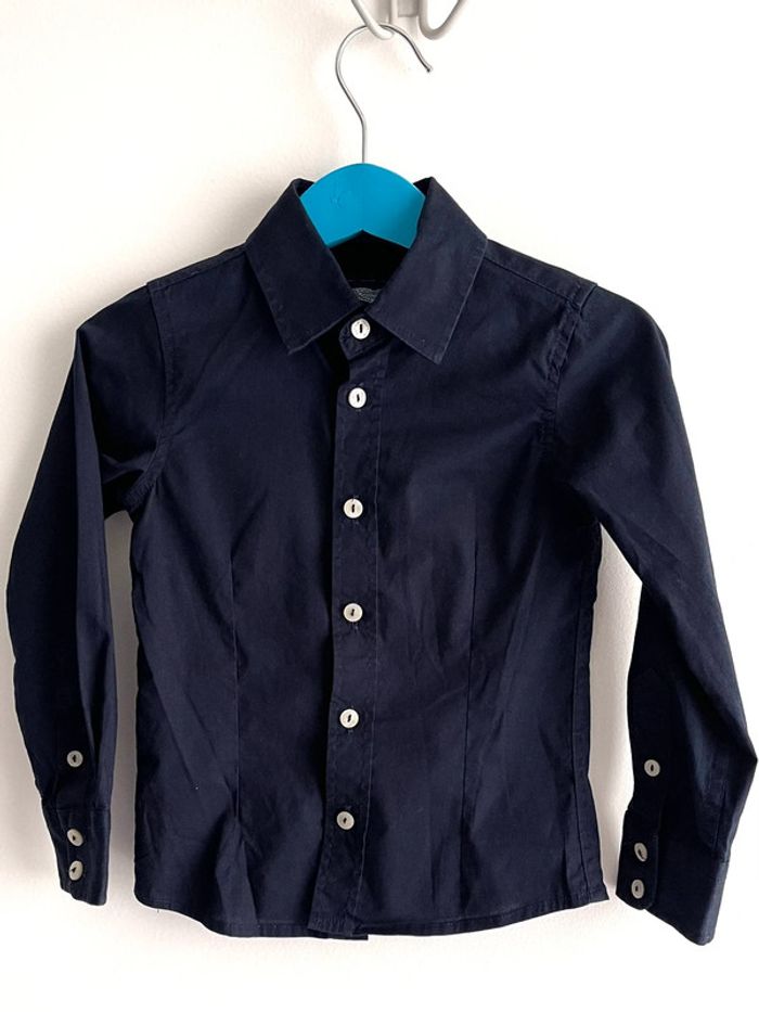 Chemise bleu marine Aston Martin cintrée taille 2 ans parfait état