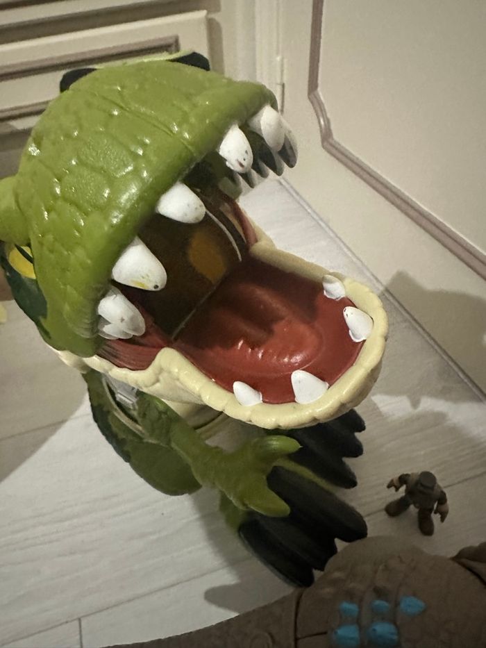 Dinosaures t rex jurassic world - photo numéro 7