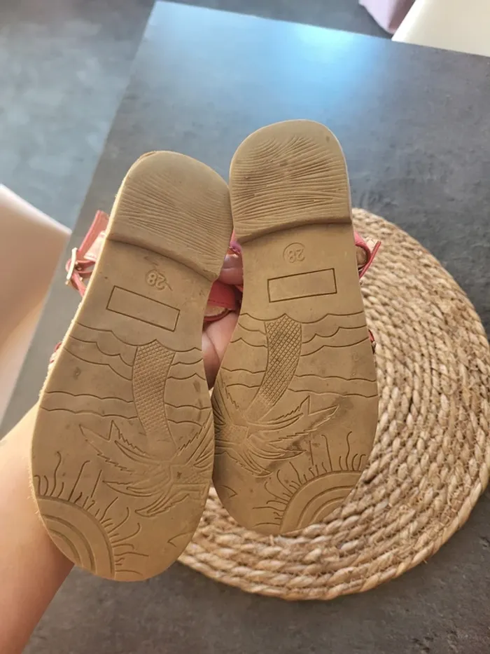 Sandales 28 - photo numéro 3