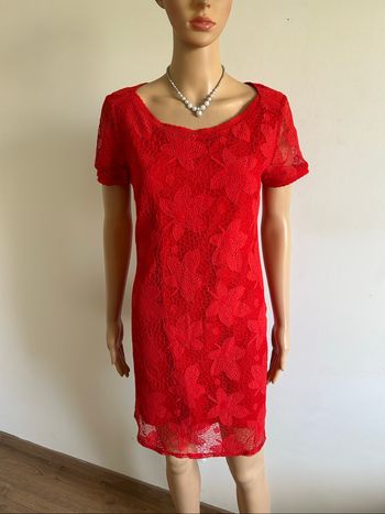 Robe rouge en dentelle One Step taille 38 TBE