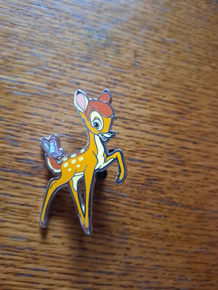 Pins disney
