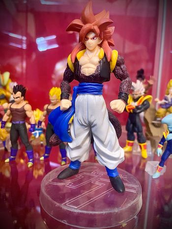Figurine dragon ball real Works Gogeta ssj4