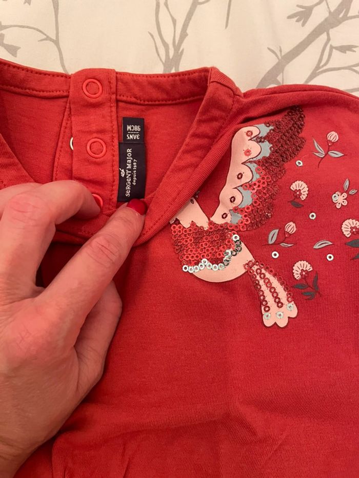 Lot 3 t-shirts et 1 boléro en 3 ans - photo numéro 8