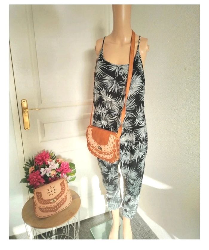 Combinaison pantalon Amisu taille xs très bon état