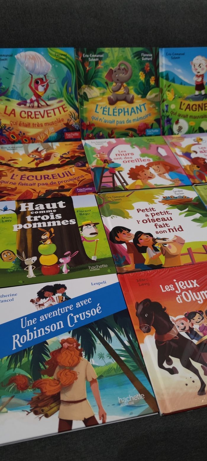 12 livres macdo NEUFS - photo numéro 3