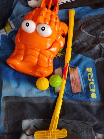 Crocodile golf