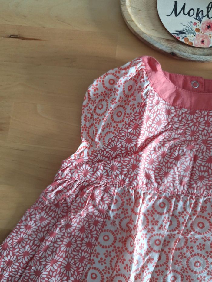 T-shirt manches courtes pour fille taille 12mois marque mini Adelie très bon état - photo numéro 3