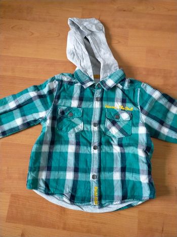 Chemise à carreaux à capuche