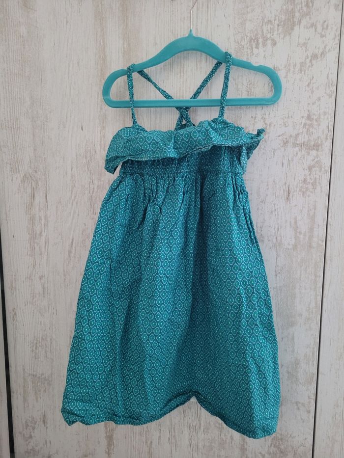 Lot robe marque okaidi 6 ans - photo numéro 8