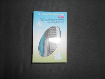 Brosse et peigne pour bébé neuf