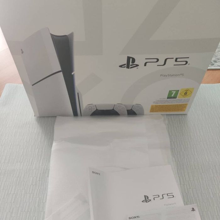 PlayStation 5 Pro avec lecteur de disque/Dualsense Chroma Pearl/MINT + FACTURE - photo numéro 7