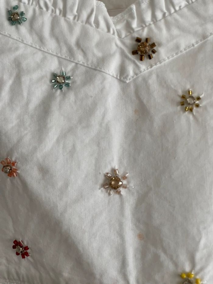 Crop top Zara trafaluc taille S en 100% coton avec perles brodées en forme de fleurs 🌸 - photo numéro 6