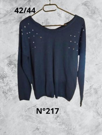 N°217 Pull bleu marine T42/44. Gémo.