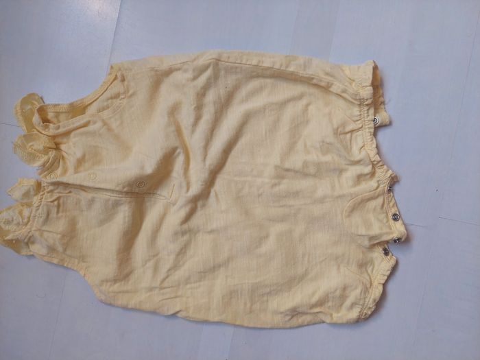 Combinaison été jaune. - photo numéro 2