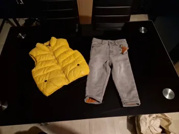 Doudoune sans manche + jeans d'hiver