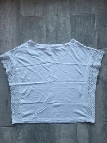 Magnifique  haut chauve souris brodé  Etam taille 36