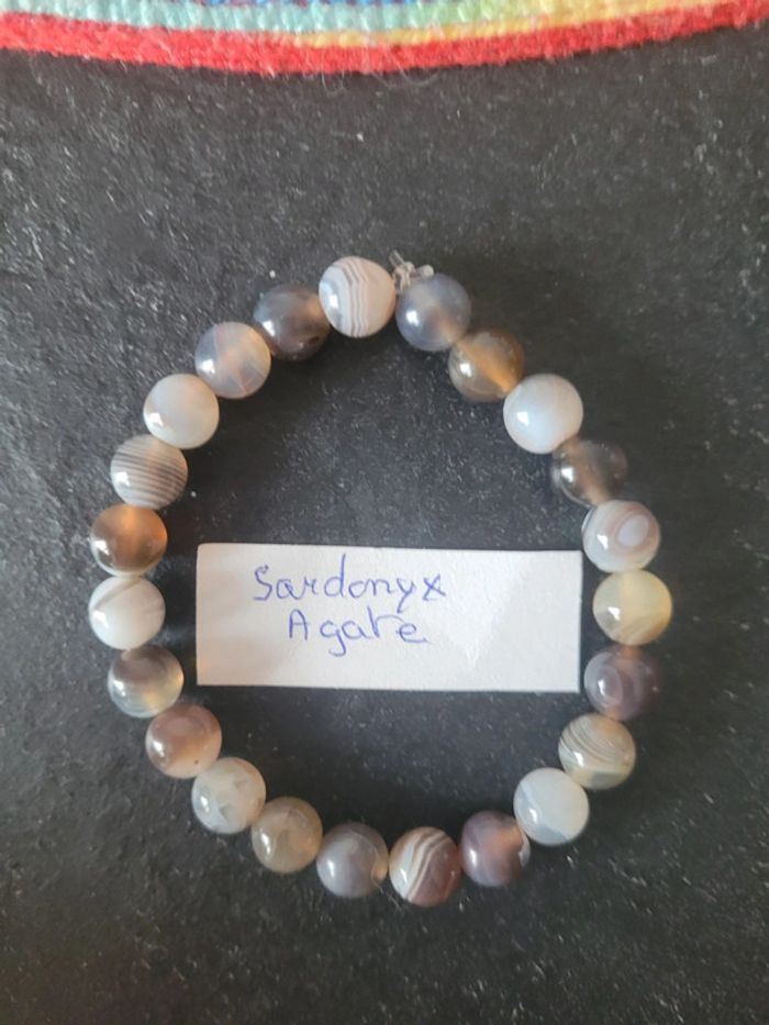 Bracelet en pierres naturelles de sardonyx - photo numéro 2