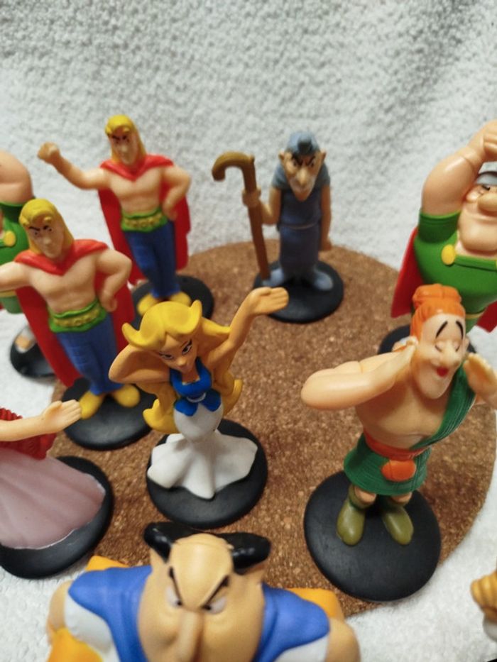 Lot de 10 figurines Astérix - photo numéro 5