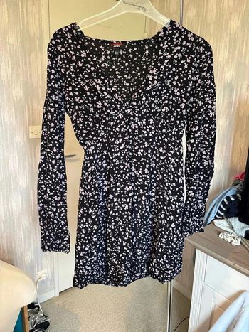 Blouse fleurie taille 36 marque Jennyfer •