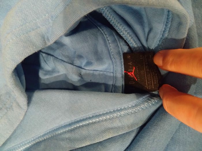 Sweat à capuche Jordan bleu garçon 13-15 ans – Très bon état - photo numéro 3