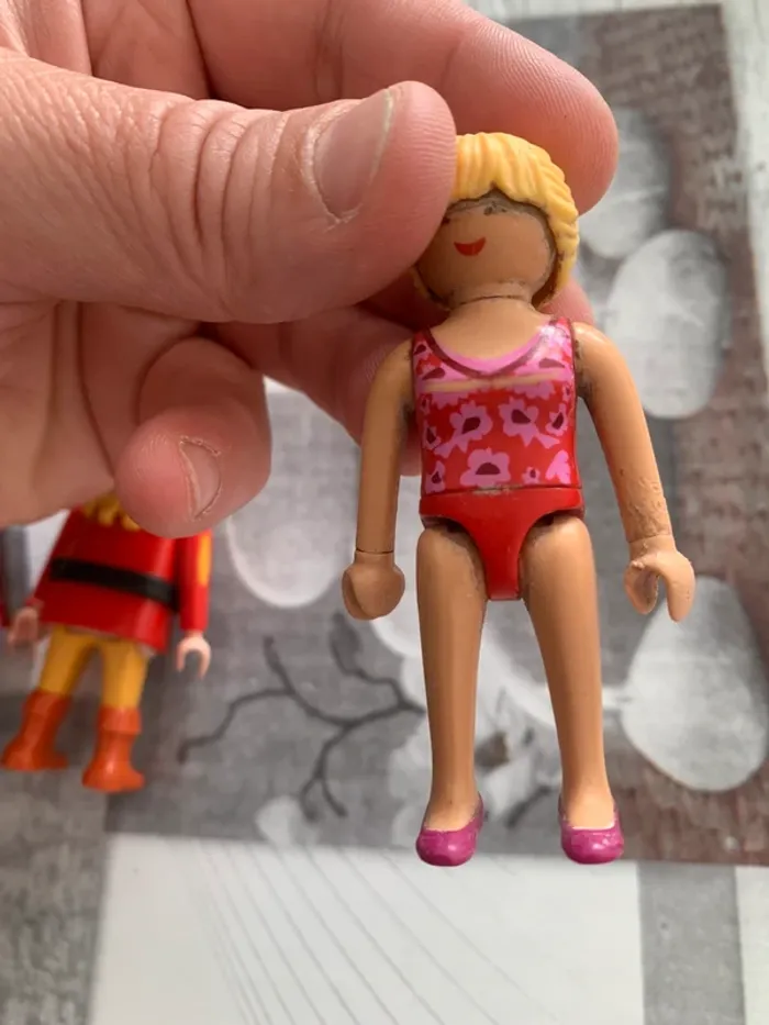 6 personnages adultes Playmobil - photo numéro 3
