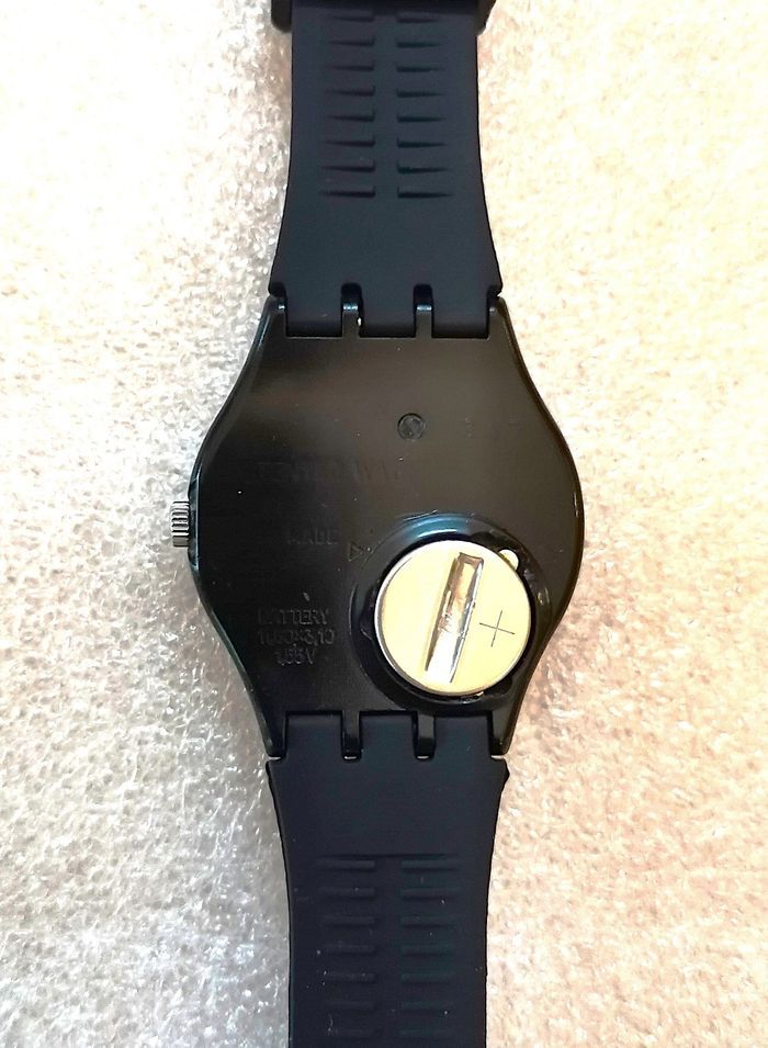 Montre SWATCH Collecteur "Burn Inside" - photo numéro 4