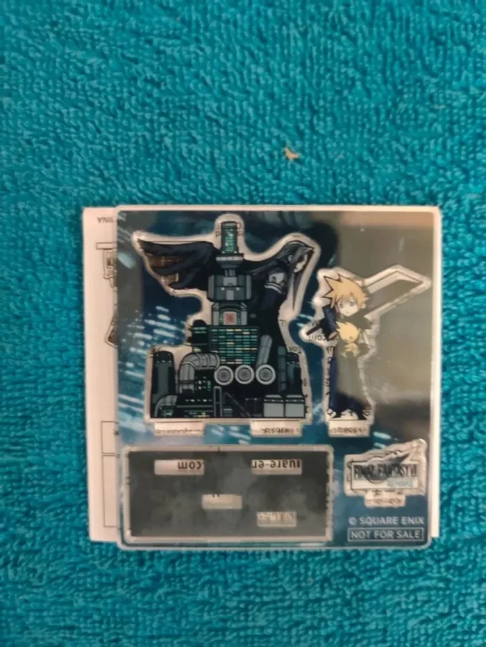 Final Fantasy VII remake mini acrylic stand Cloud - photo numéro 2